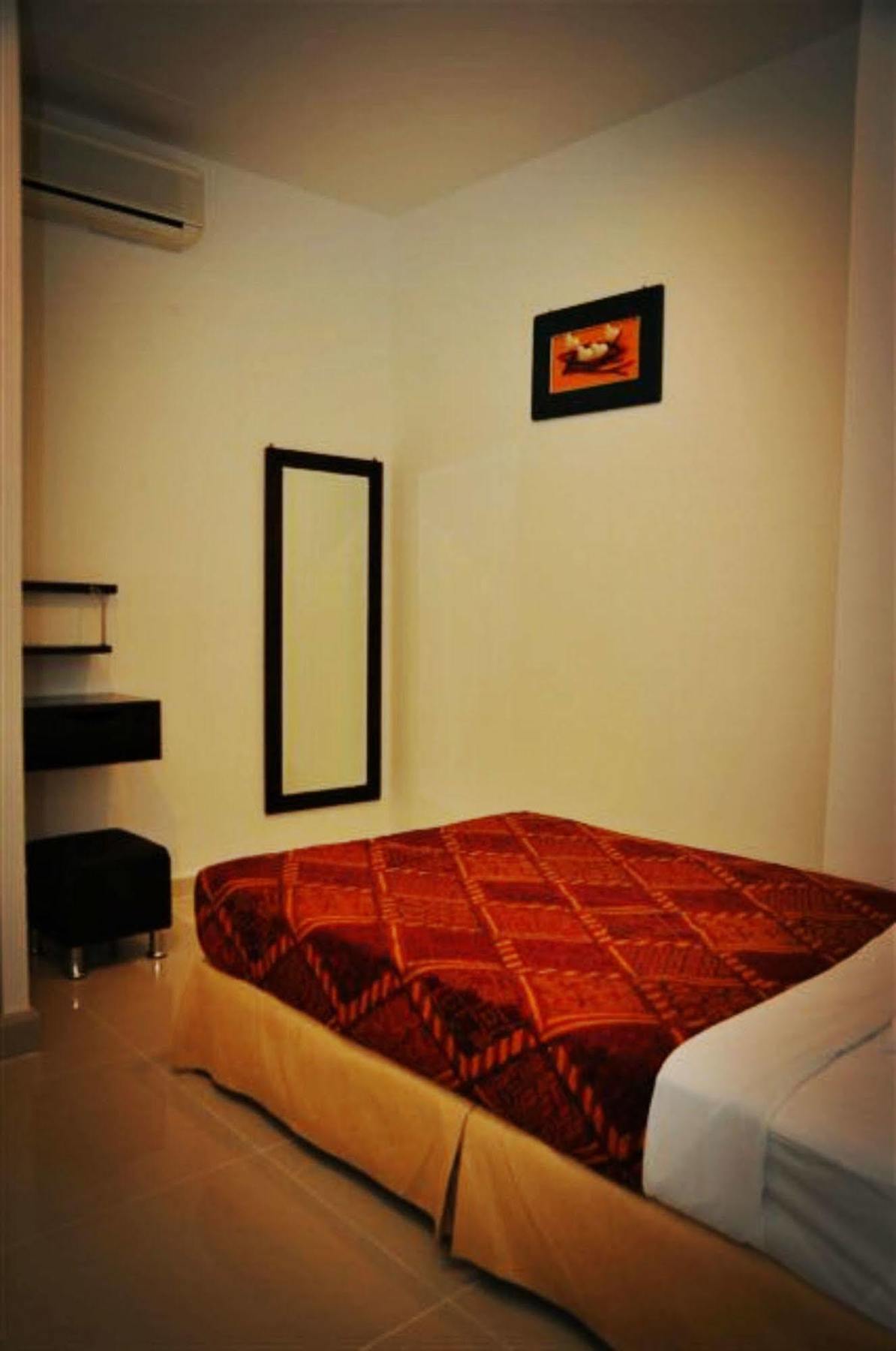 ג'ורג' טאון Old Budget Hotel מראה חיצוני תמונה