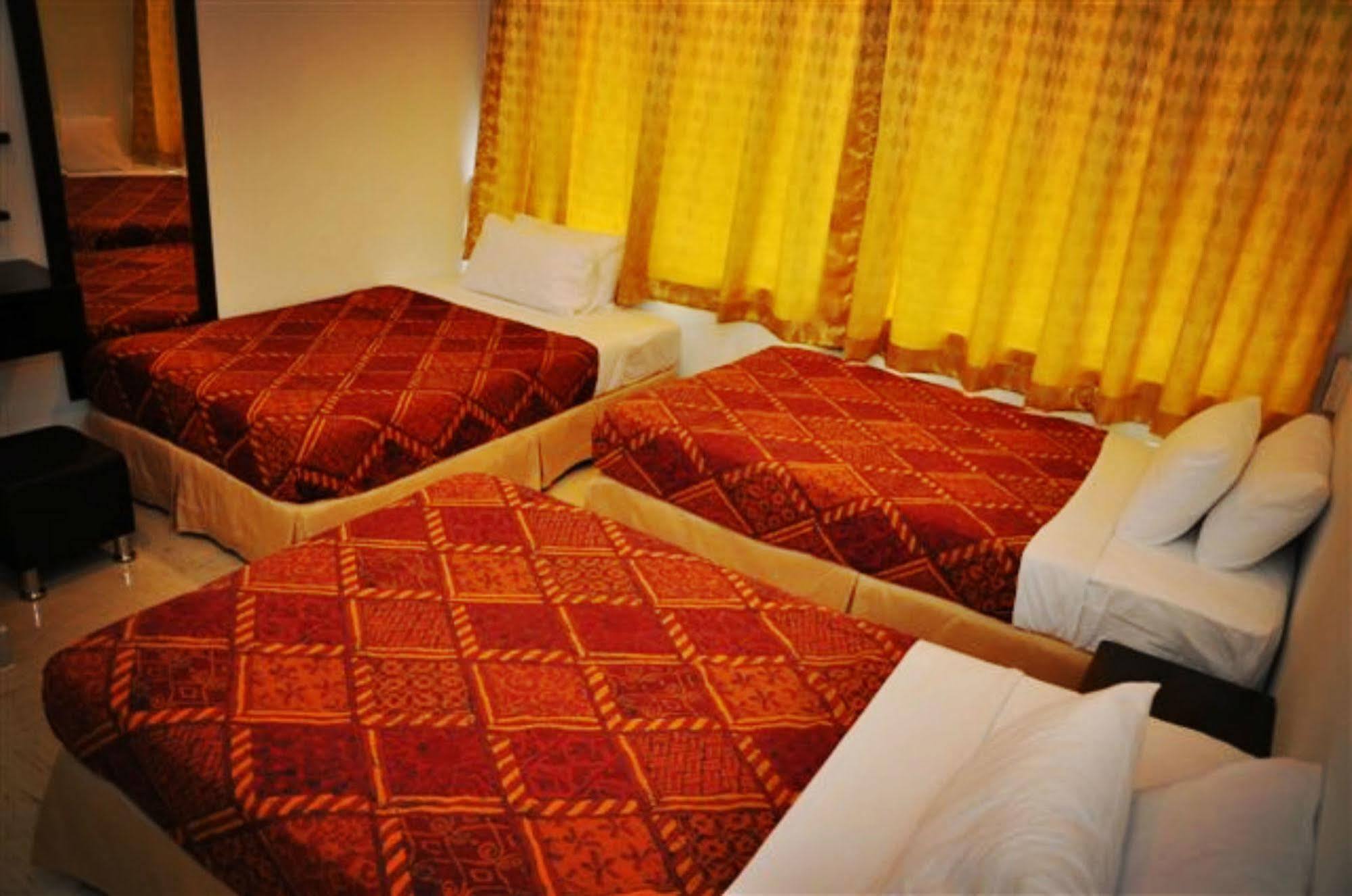 ג'ורג' טאון Old Budget Hotel מראה חיצוני תמונה